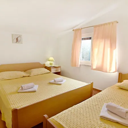 Alex 2 Kat By Interhome Apartman